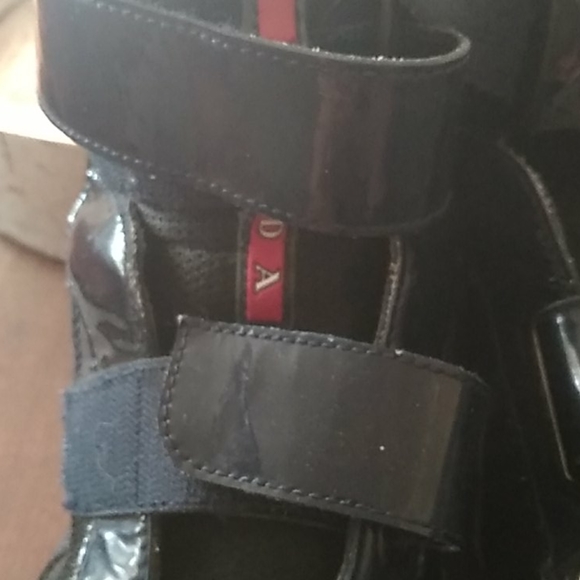 PRADA MENS SNEAKERS NAVY PATENT NEED REFURBISHING - Picture 4 of 10